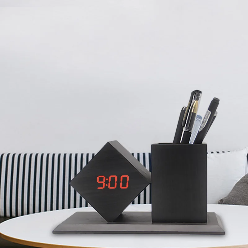 Holz LED Uhr mit Stiftehalter – Smart Desktop Organizer für Büro & Homeoffice