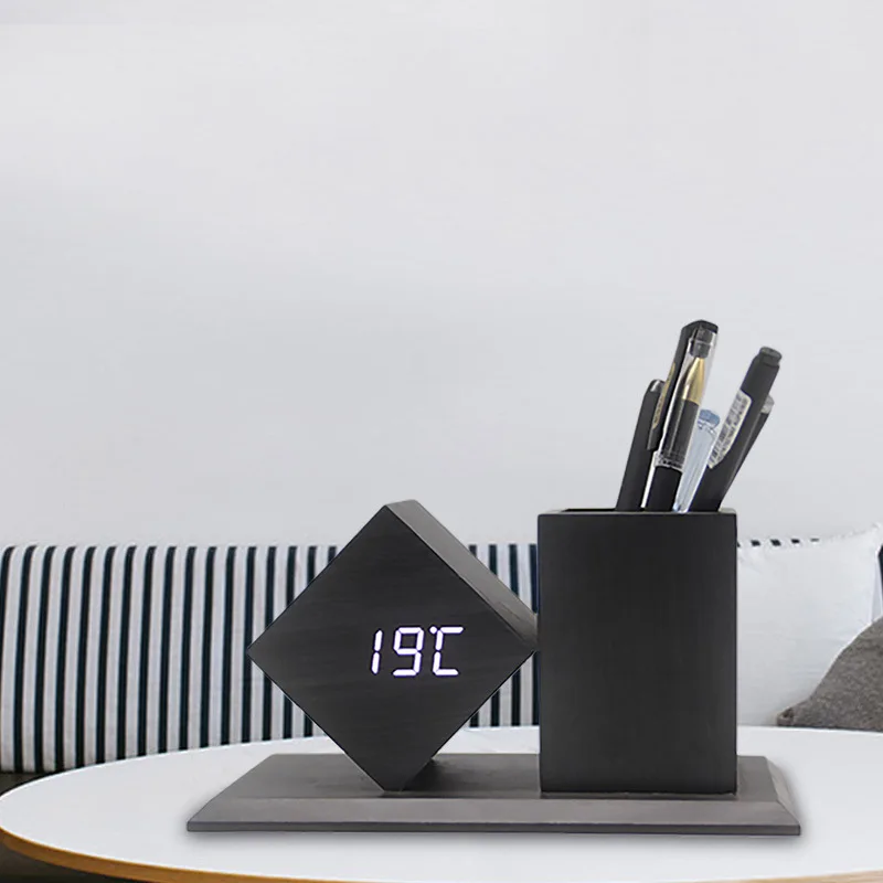 Holz LED Uhr mit Stiftehalter – Smart Desktop Organizer für Büro & Homeoffice