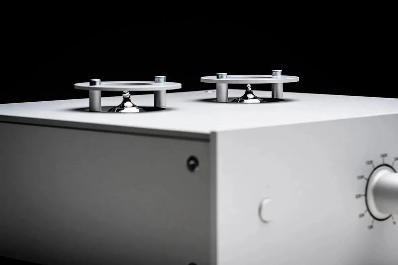 Pro-Ject Tube Box DS3 B