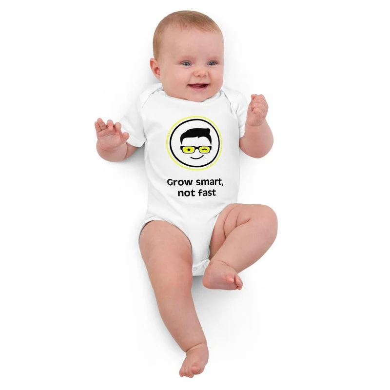 Babystrampler aus Bio-Baumwolle "Grow smart not fast"