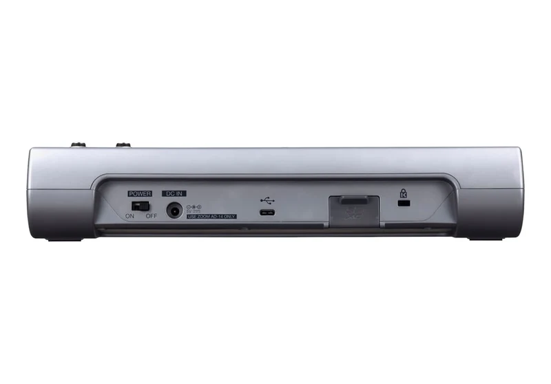 Zoom P8