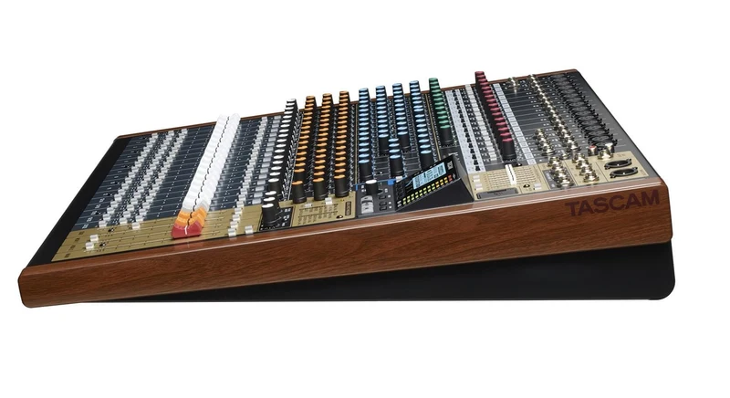 Tascam Model 24