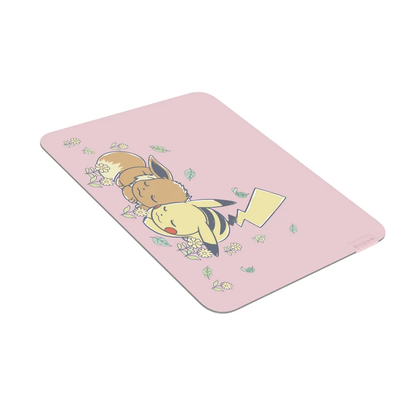 Razer Gigantus V2 - Soft Gaming Mouse Mat Pikachu / Eevee Edition (Medium)