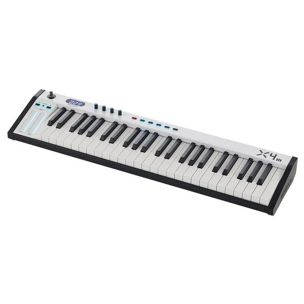 Midiplus X4 III Tracktion Ed.