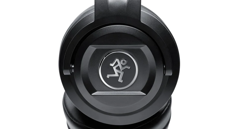 Mackie MC-250