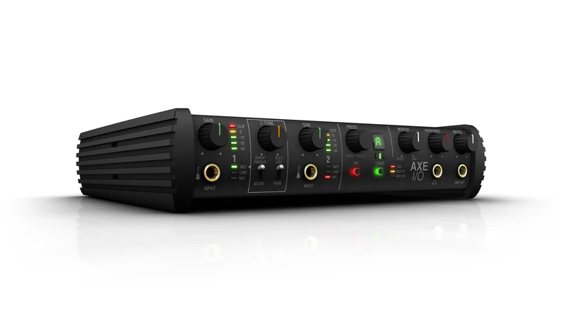IK Multimedia AXE I/O + AmpliTube 5 MAX Bundle