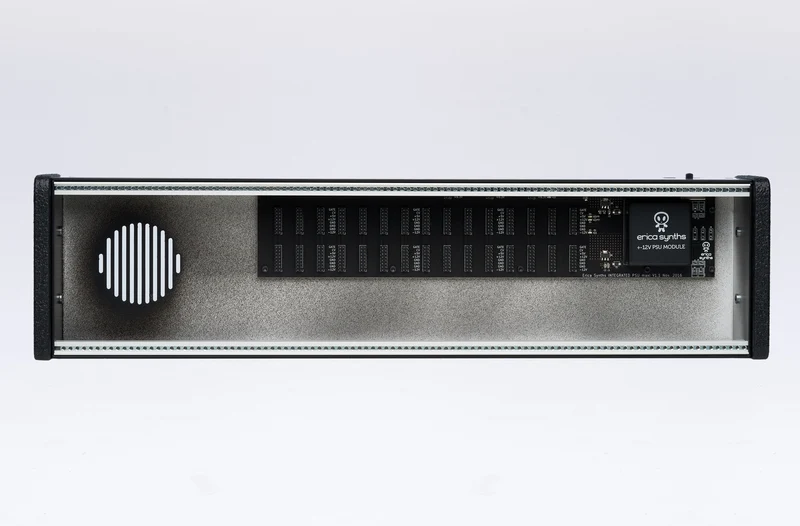 Erica Synths 1x104HP Aluminum Skiff Case with Lid (EU plug)