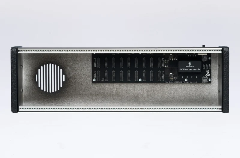 Erica Synths Erica Synths 1 x 84HP skiff case with integrated PSU: black side panels (EU plug)