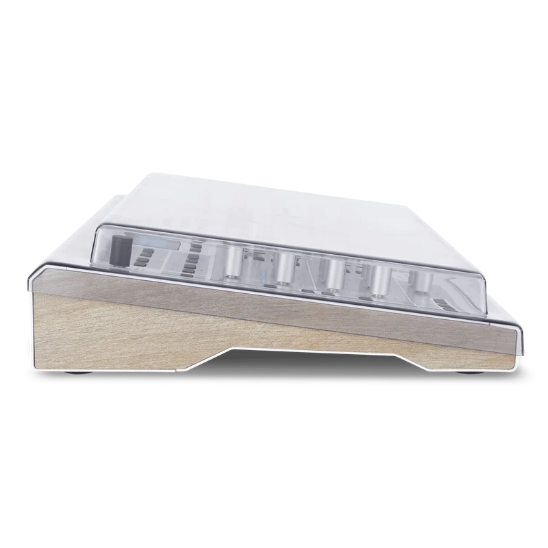 Decksaver Waldorf Iridium. M & KYRA cover