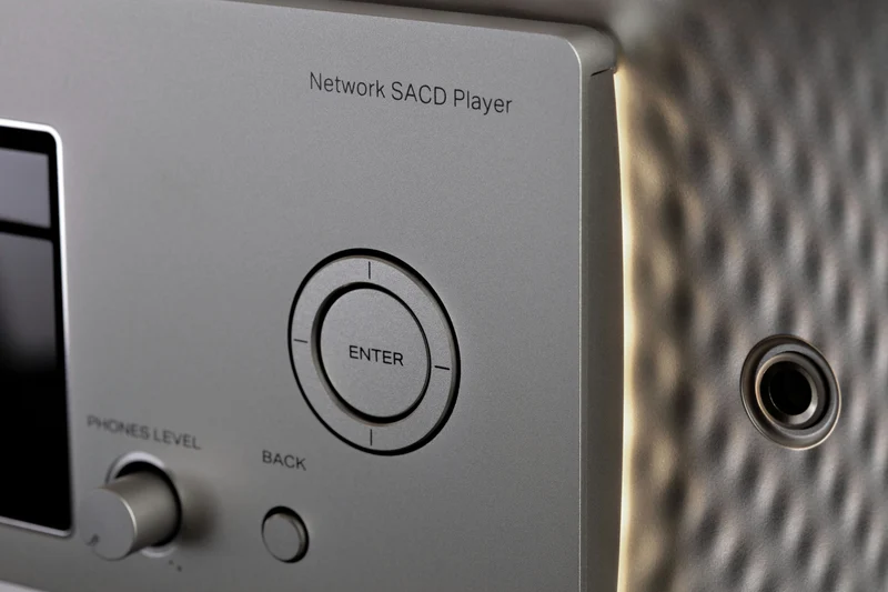 Marantz SACD 30n