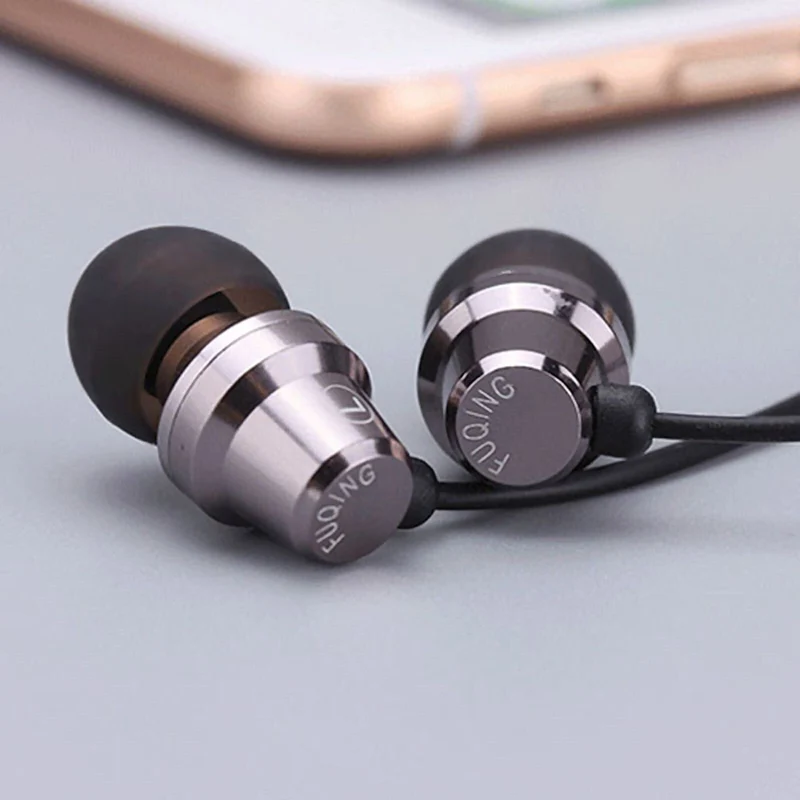 Mega Bass In-Ear Kopfhörer Headset MX1 in PU-Hardcase gunmetal-schwarz