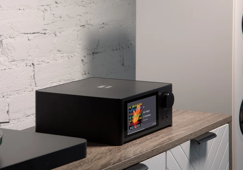 NAD C700 V2
