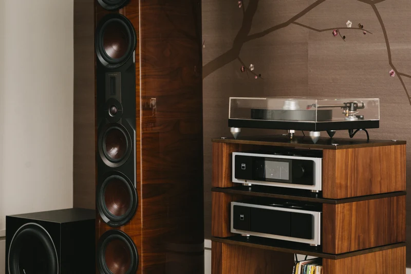 NAD M23 V2