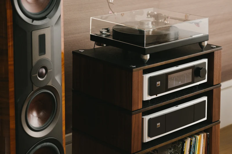 NAD M23 V2