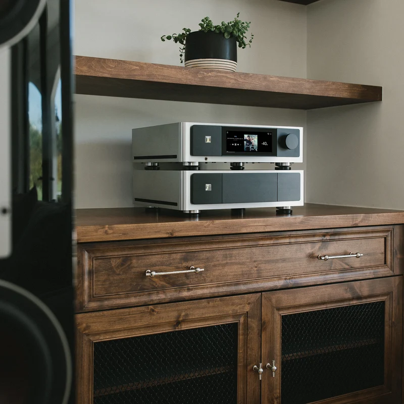 NAD M66