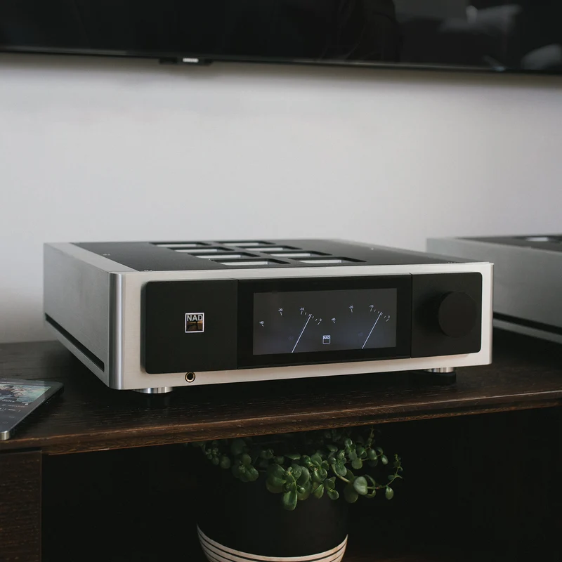NAD M66