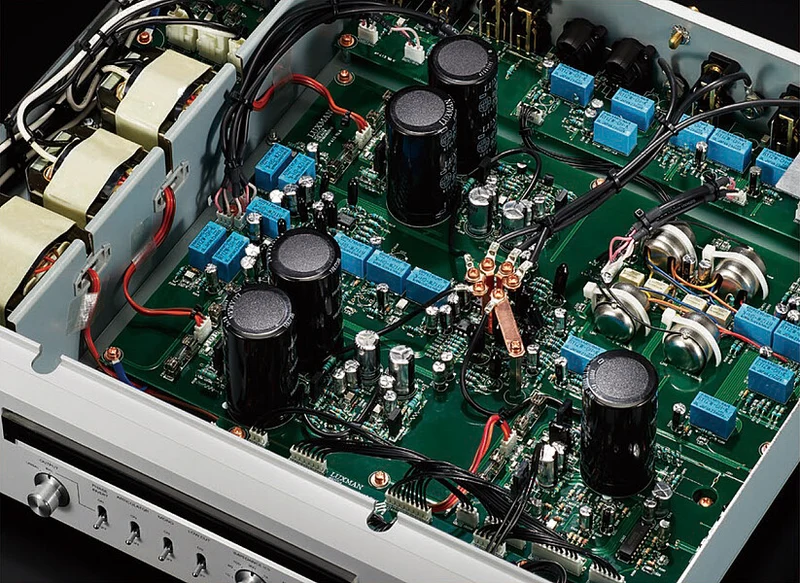 Luxman E-07 Phono-Vorverstärker