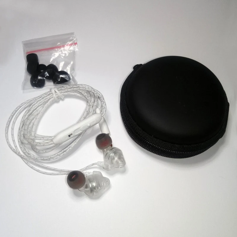 Super Bass In-Ear Kopfhörer Headset High End S600 in weiss + PU-Hardcase