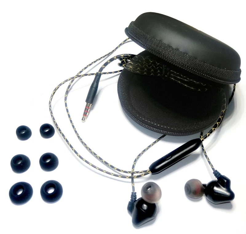 Super Bass In-Ear Kopfhörer Headset High End S600 in schwarz + PU-Hardcase