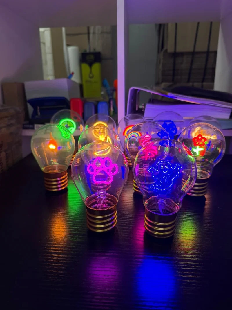 Dekoleuchte Glühbirne Akku USB-C Nachtlicht Geschenk Deko Tischlampe