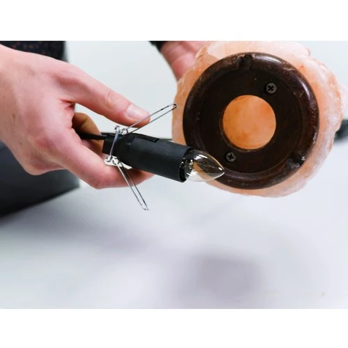 Salzlampe Tischlampe mit Dimmer Holzsockel E14 warmes Licht Deko
