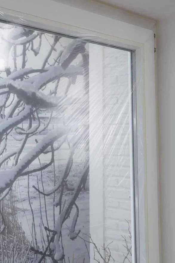 Tesa tesamoll Thermo Cover Fenster-Isolierfolie - Transparente Isolierfolie