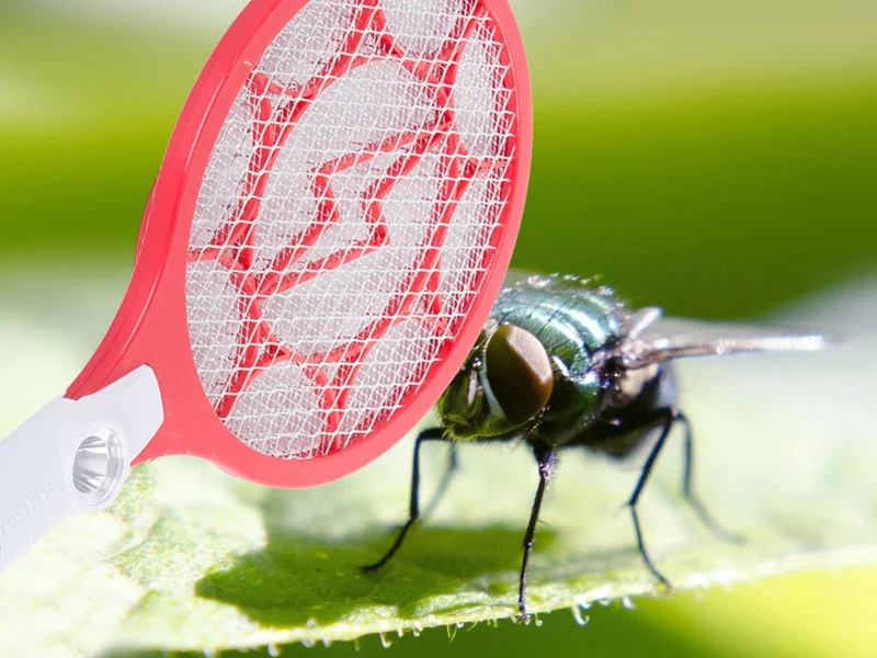 Elektrische Fliegenklatsche mit LED – Wiederaufladbarer Mückenfänger