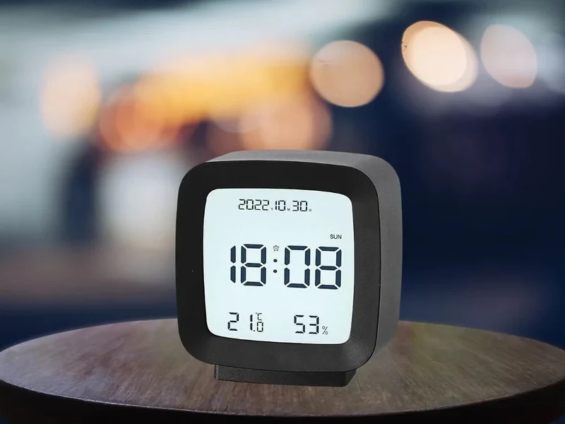 Digitaler Wecker mit LCD Display – Temperatur, Luftfeuchtigkeit, Datum und Schlummerfunktion in Schwarz