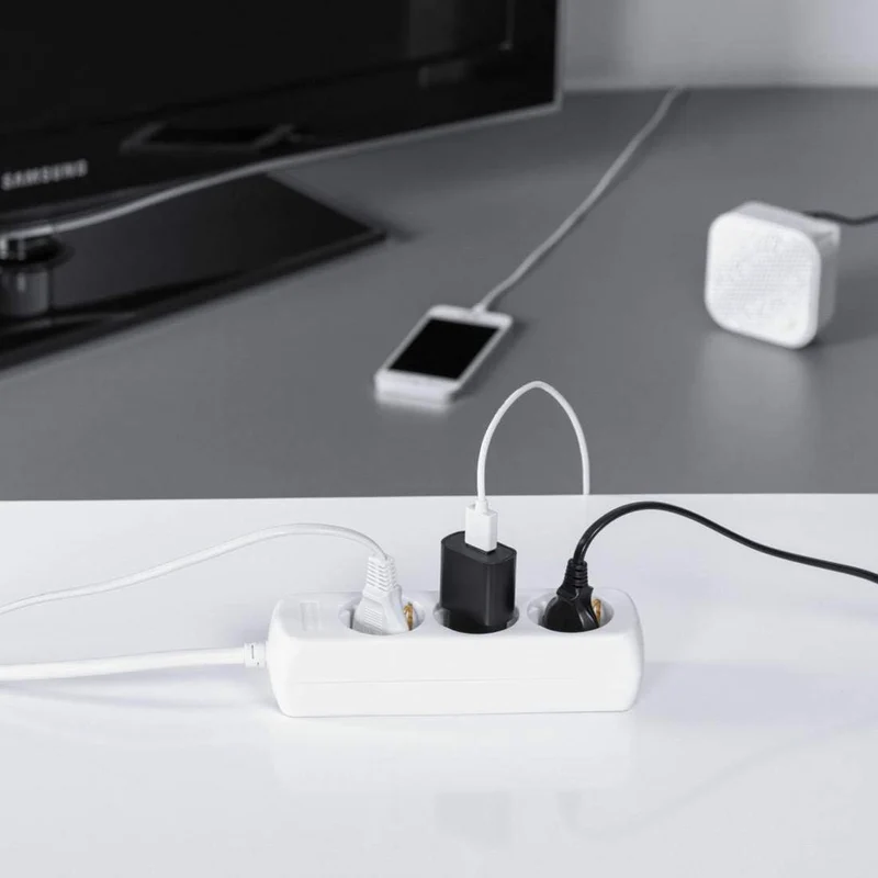 Hama Steckdosenleiste 3fach Mehrfachstecker Steckerleiste 1,4m Schuko 45° Weiß