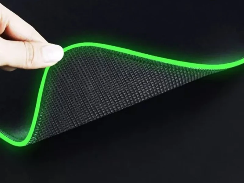 LED RGB Gaming Mauspad 80x30 cm – Beleuchtetes Mauspad mit USB & Anti-Rutsch