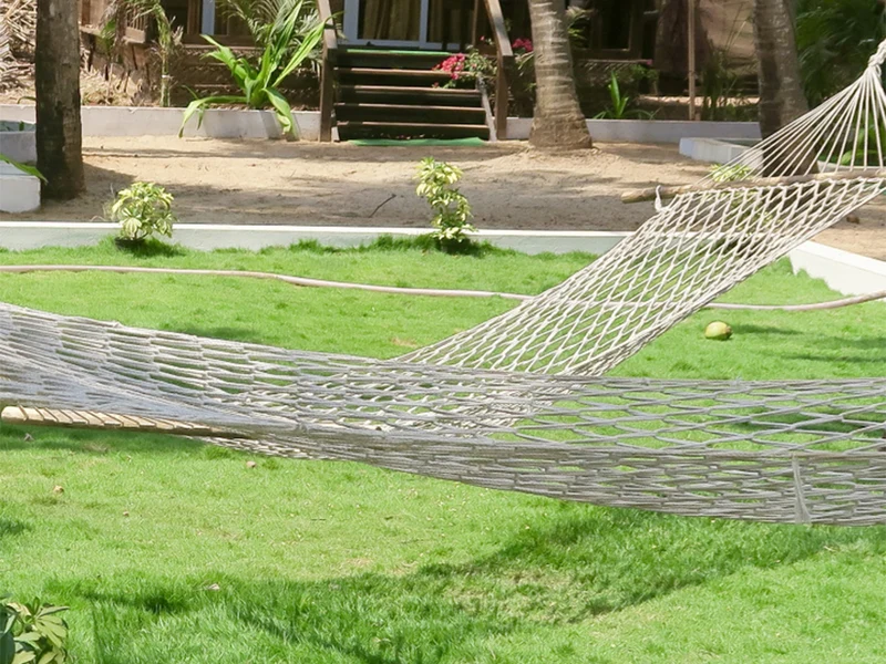 Hängematte Netz mit Holzstangen 190cm 150kg Garten Boho weiß Outdoor