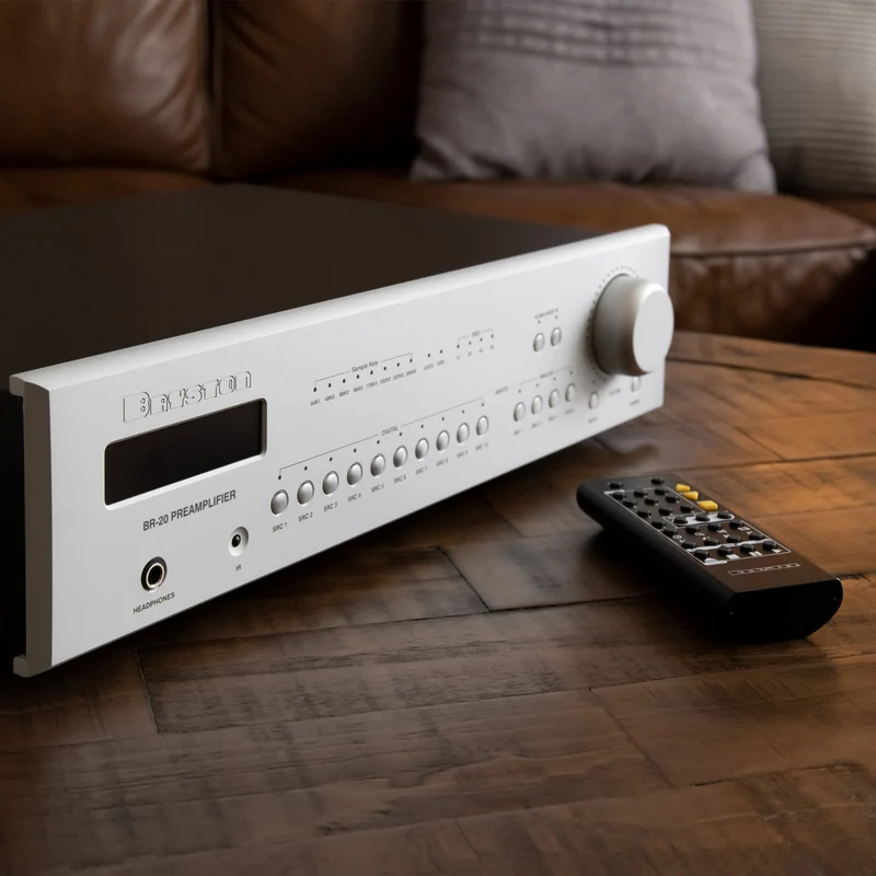 Bryston BR-20 Stereo Preamplifier - DAC - Streamer - MM Phono - Silver - 19-Inch