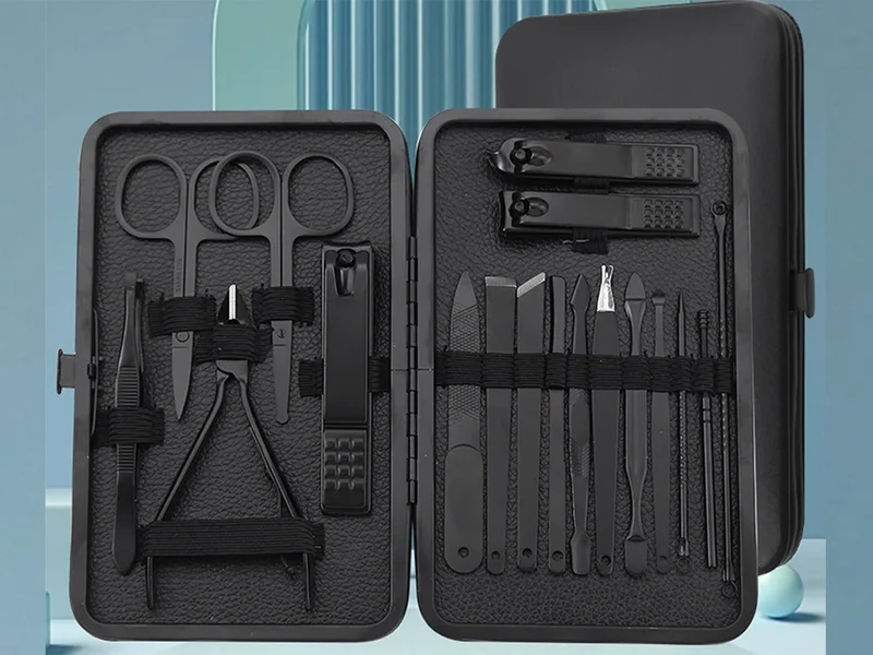 Maniküre Set 18-teilig – Nagelpflege Set mit Nagelknipser, Schere und Etui 5907451375853