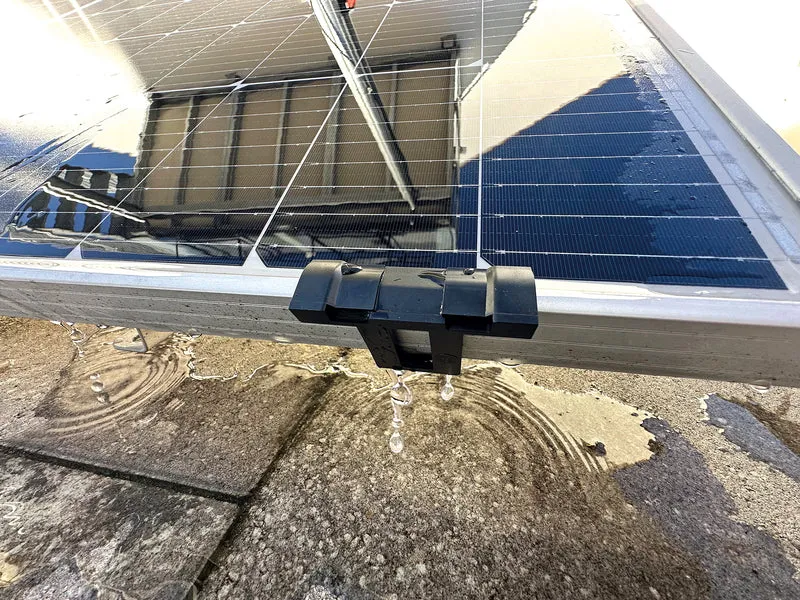 Wasserabflussclips für Solarmodule