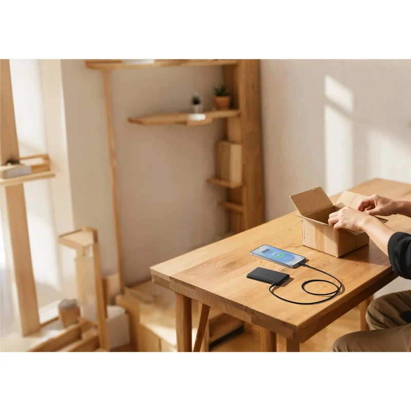Belkin BoostCharge Slim 5K Magnetic Power Bank (Black)