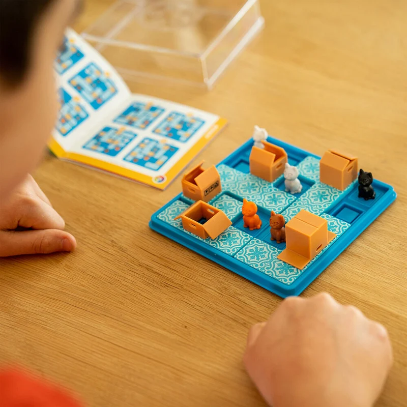 Smart Games Cats & Boxes Puzzle Game
