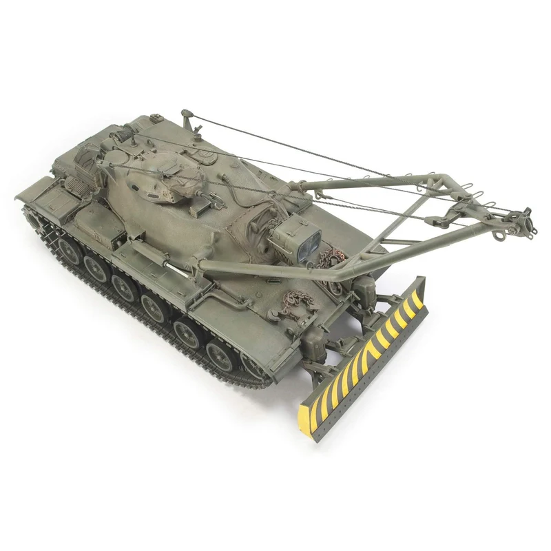 AF35254 1/35 Combat Engineer Vehicle M728 Plastic Model Kit