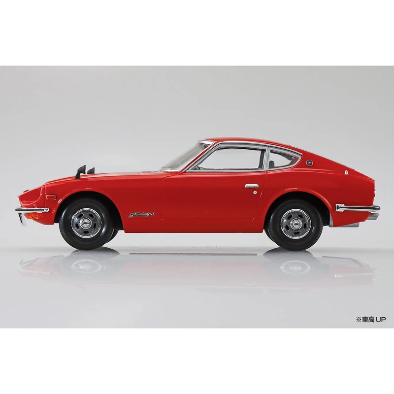 Aoshima 1/32 Snap Nissan S30 Fairlady Z (Red)