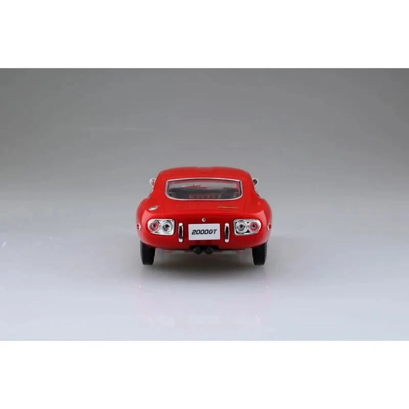 Aoshima 1/32 Snap Toyota 2000GT (Solar Red)