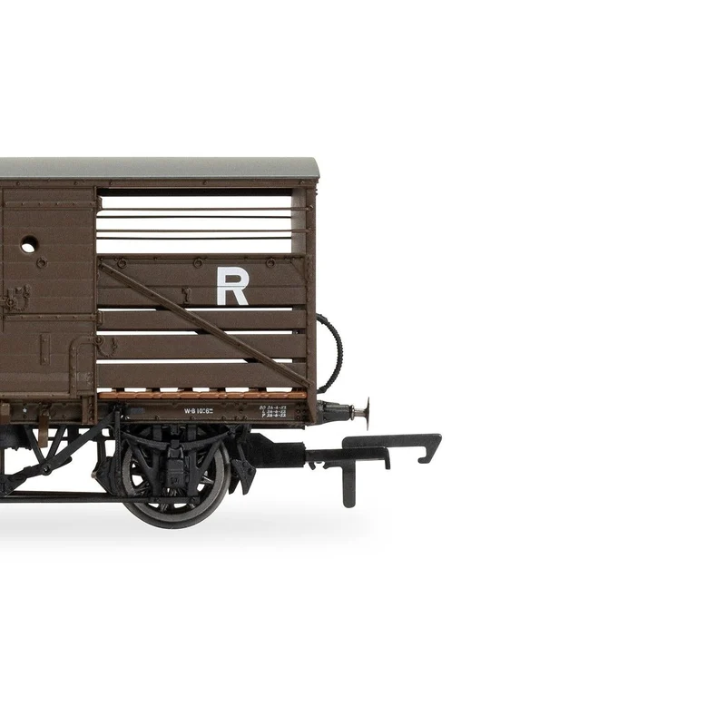 Hornby OO SR Cattle Wagon 53698