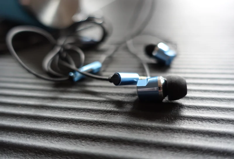 In-Ear Kopfhörer mit gewinkeltem Klinkenanschluss