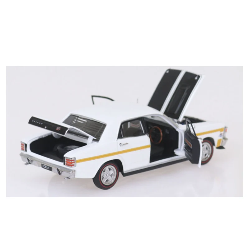 DDA 1:32 Scale Ford XW Gtho Phase II White Diecast Model Car