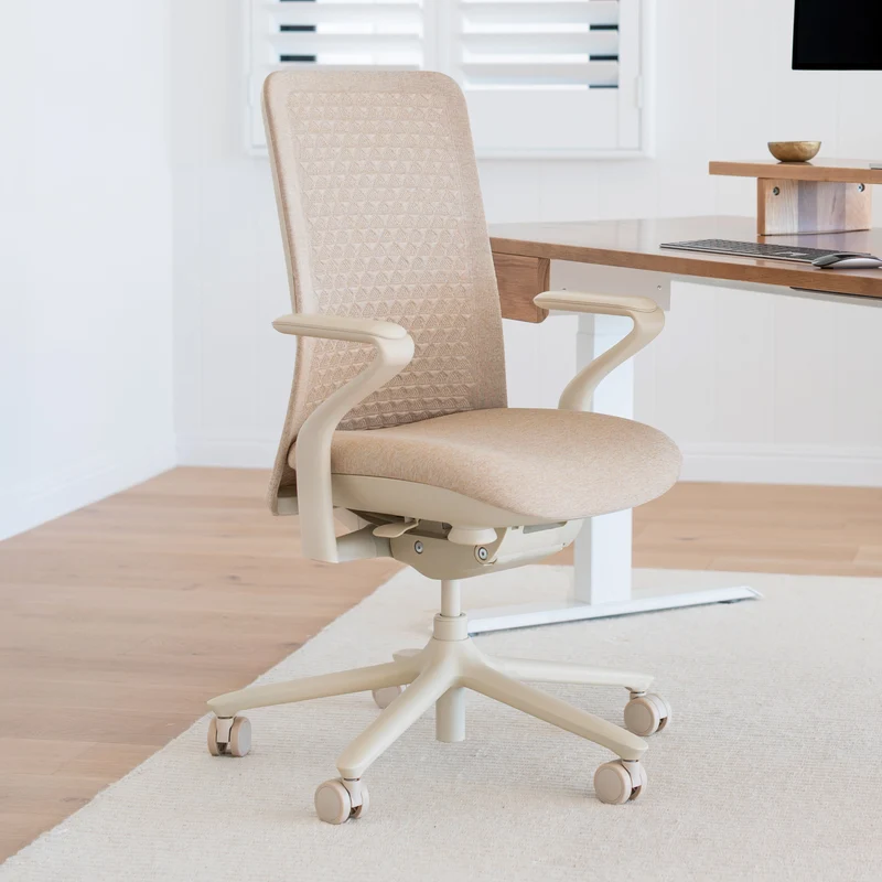 Desky Pro Ergonomic Mesh Chair with Headrest Pink