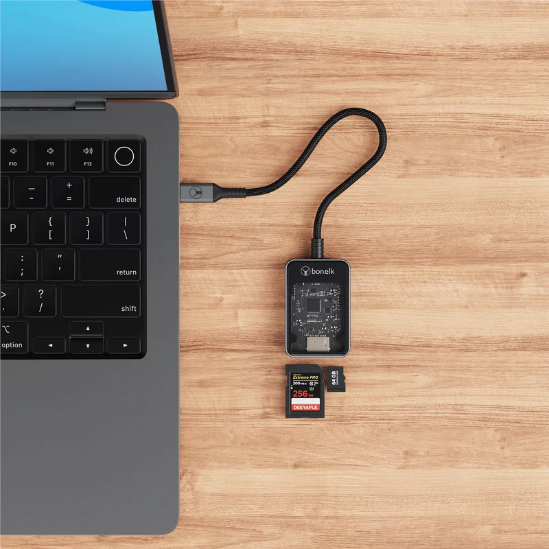 Bonelk Vision Long-Life USB-C to MicroSD/SD Adapter (SG/Clear)