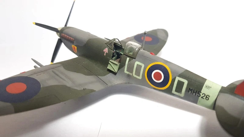 Italeri 1/72 Spitfire Mk.IX