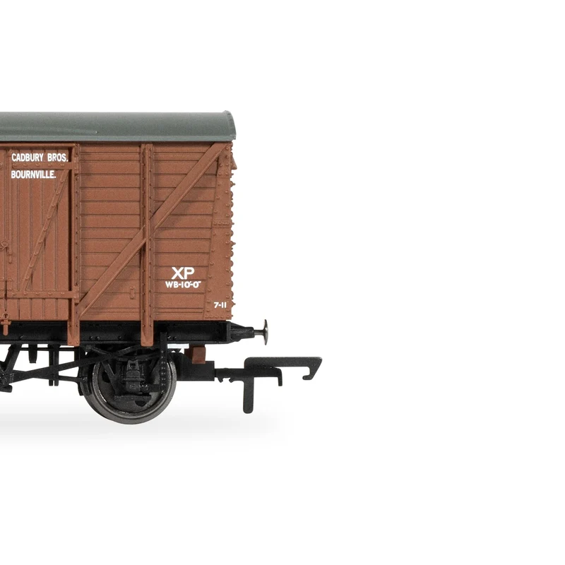 Hornby OO BR EX SR Box Van Cadbury B755320