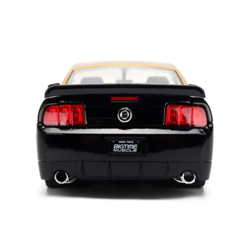 Jada 1:24 Scale 2008 Ford Mustang GT500KR Diecast Model