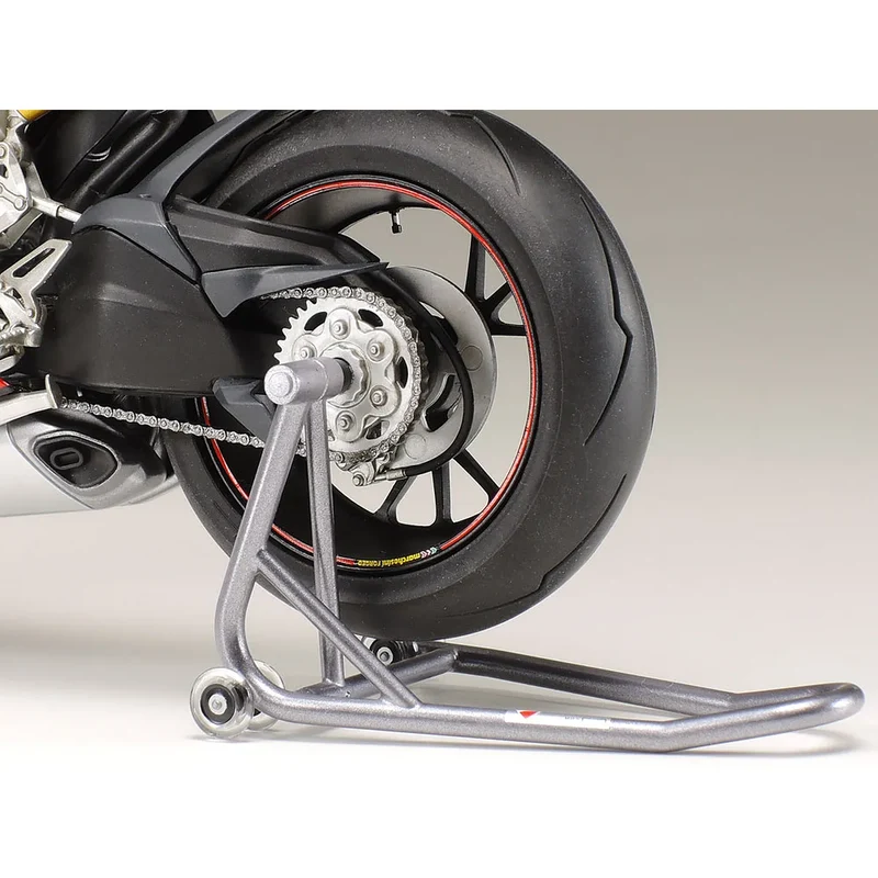 Tamiya 1/12 Ducati 1199 Panigale S Tricolore Motorcycle Scaled Plastic Model Kit