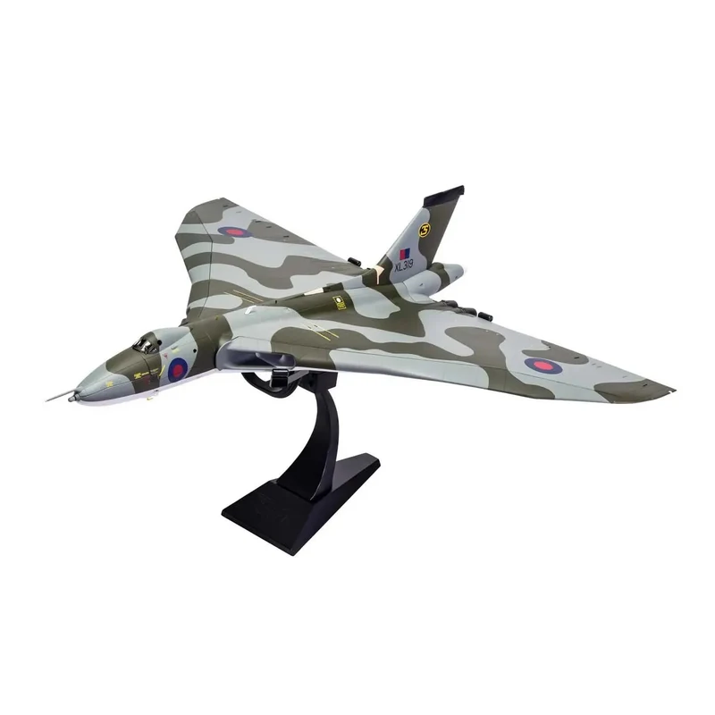 1/72 Avro Vulcan B.2 XL319 RAF Waddington Lincolnshire 1972