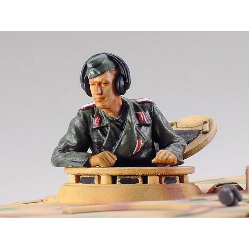 Tamiya 1/48 German Heavy Tank Destroyer Elefant